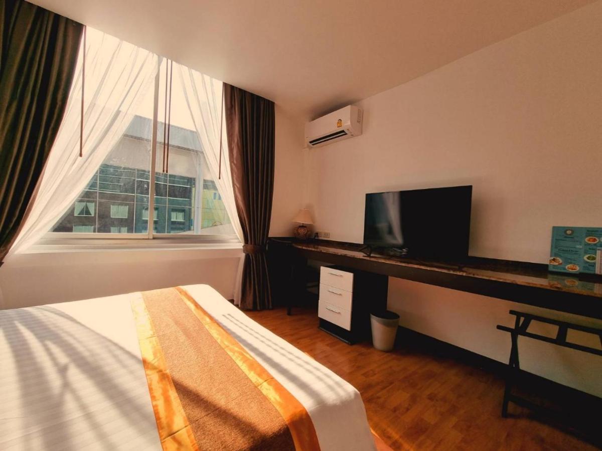 The Bedrooms Boutique Hotel Бангкок Экстерьер фото