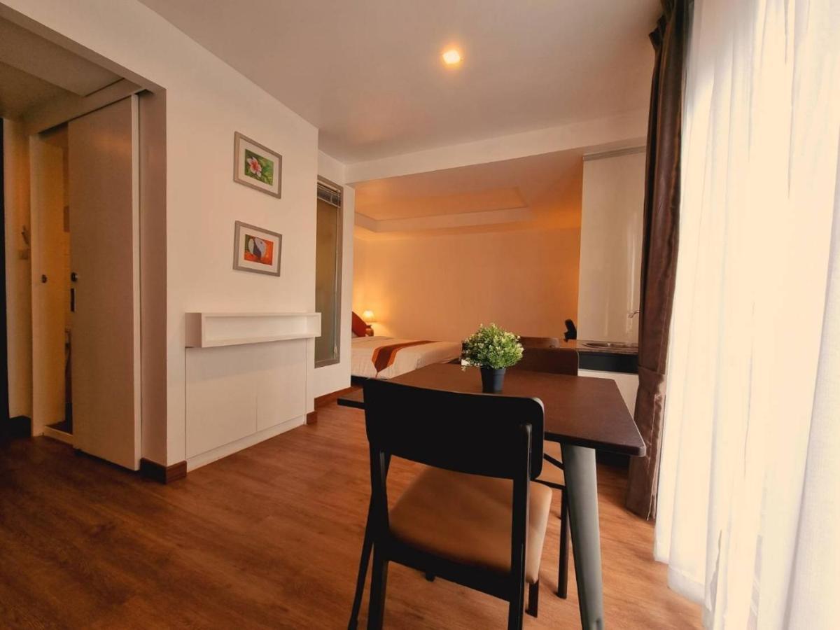 The Bedrooms Boutique Hotel Бангкок Экстерьер фото