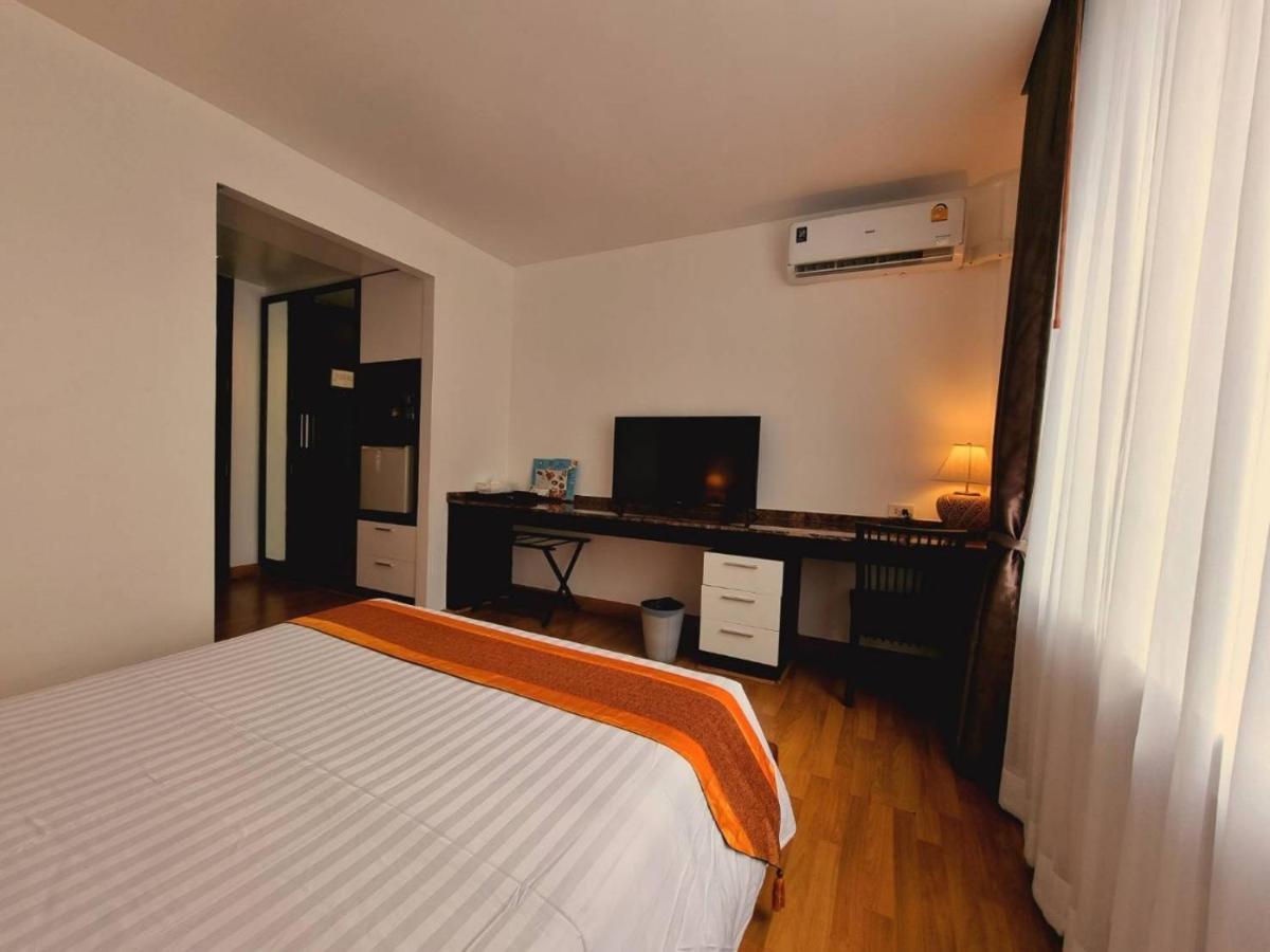 The Bedrooms Boutique Hotel Бангкок Экстерьер фото