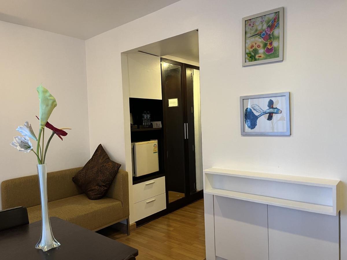 The Bedrooms Boutique Hotel Бангкок Экстерьер фото