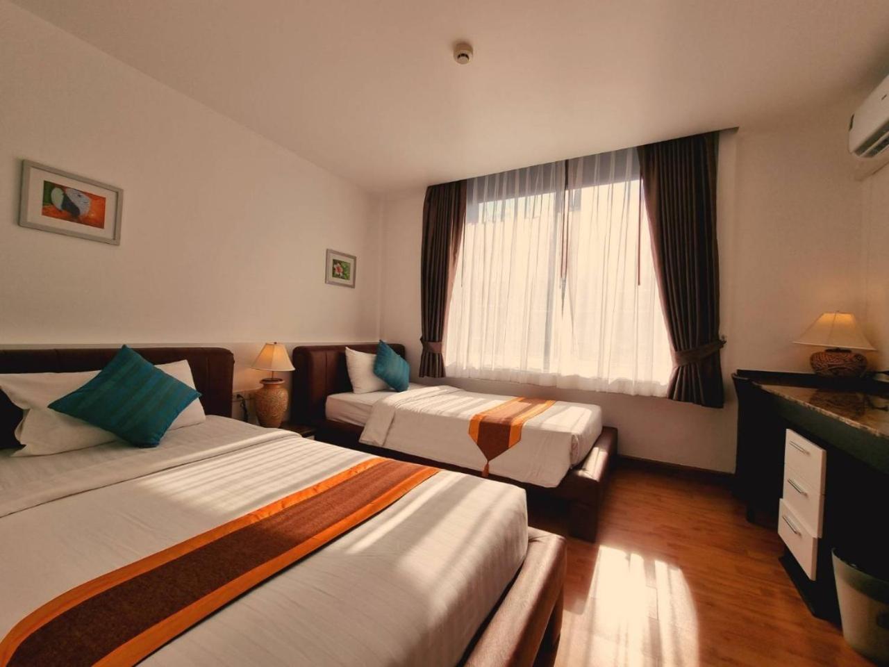 The Bedrooms Boutique Hotel Бангкок Экстерьер фото